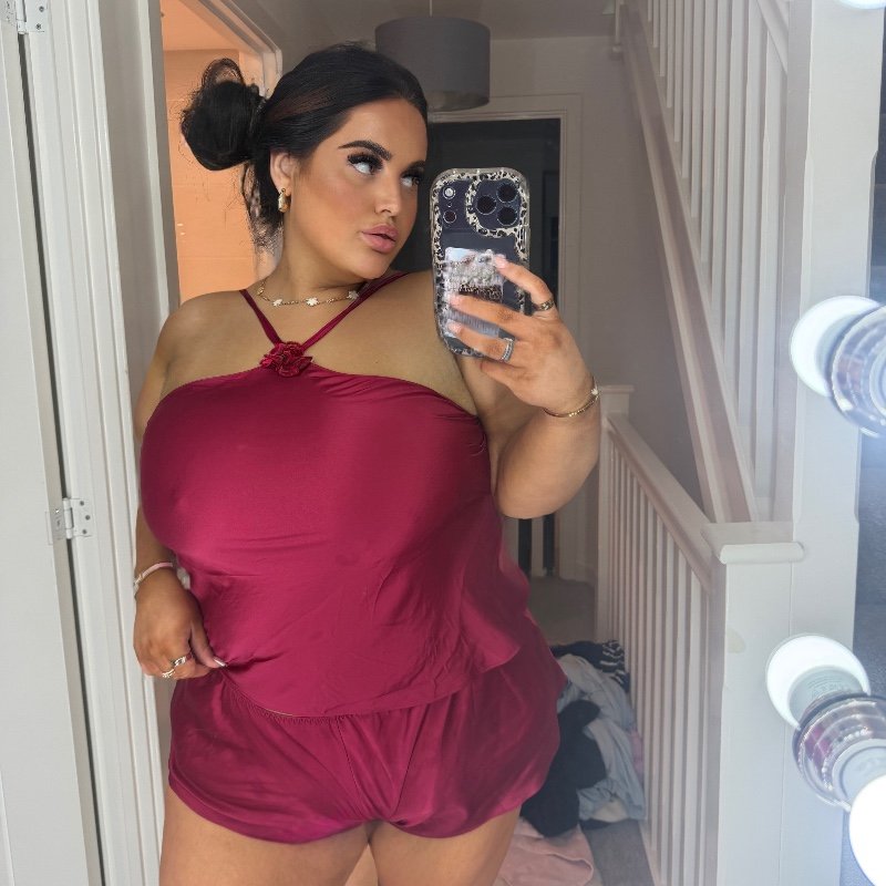 Brunette baddiies closet